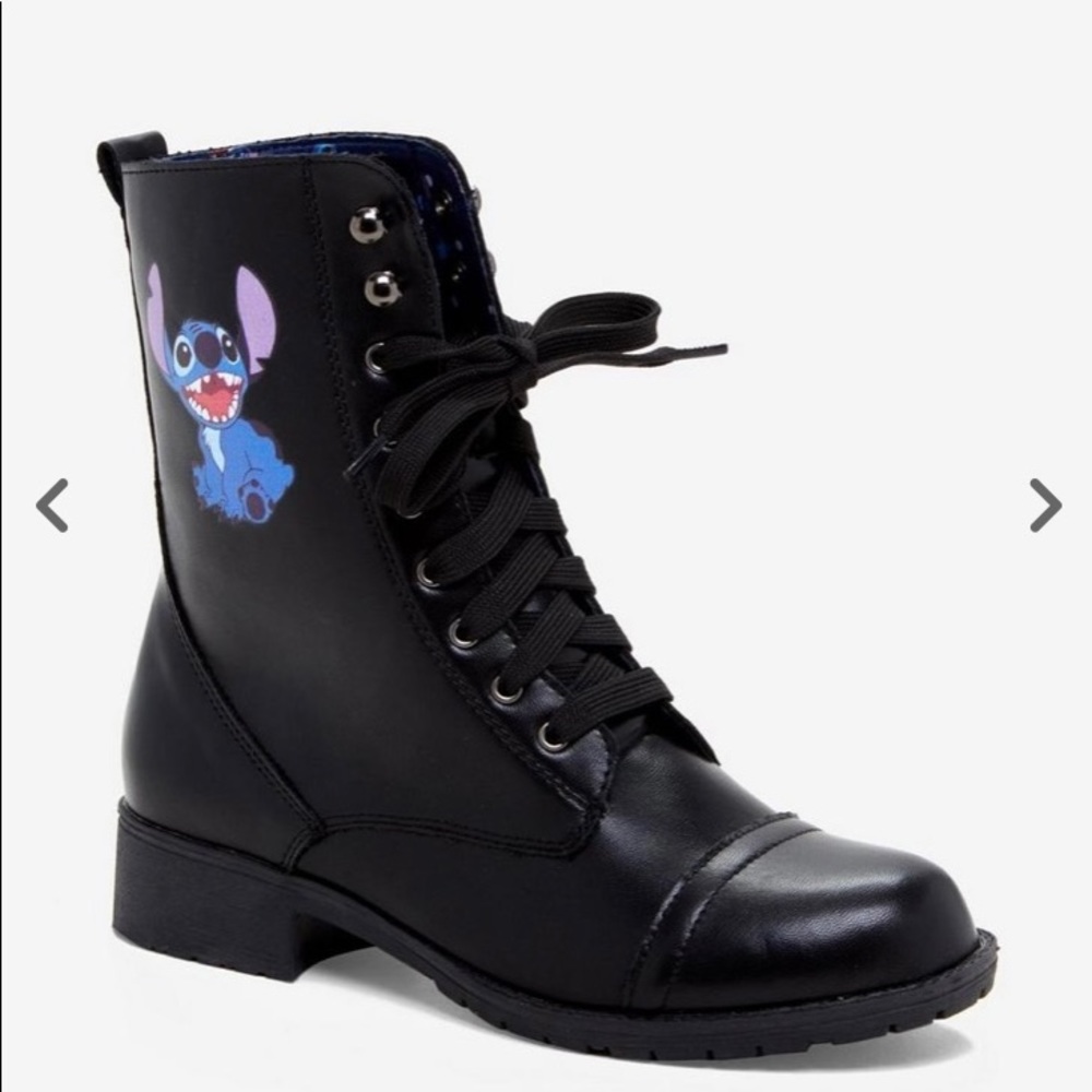 Women’s Size 8 Disney Boots